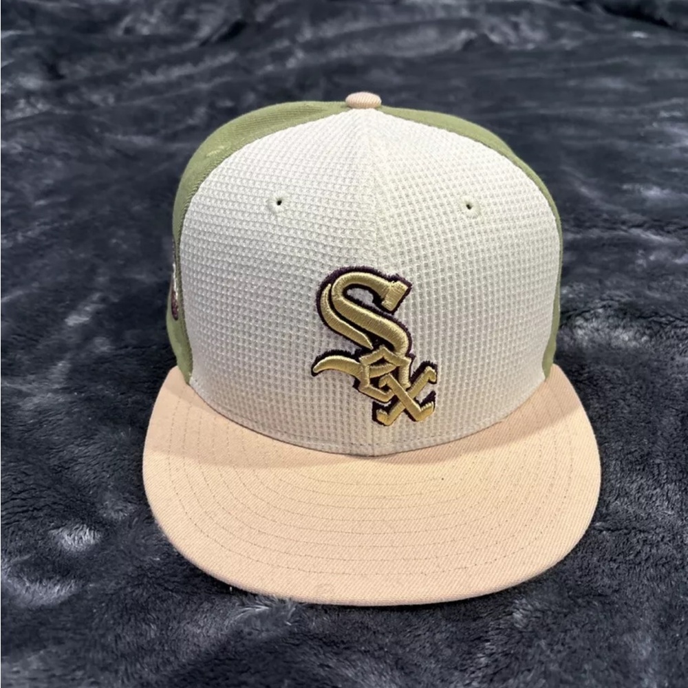 New Era Chicago White Sox Olive Fitted Hat Size 7 1/8